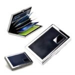 محفظة بطاقات الإئتمان